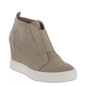 MIA Women's Cristie Sneaker Wedge Shoes size 8.5